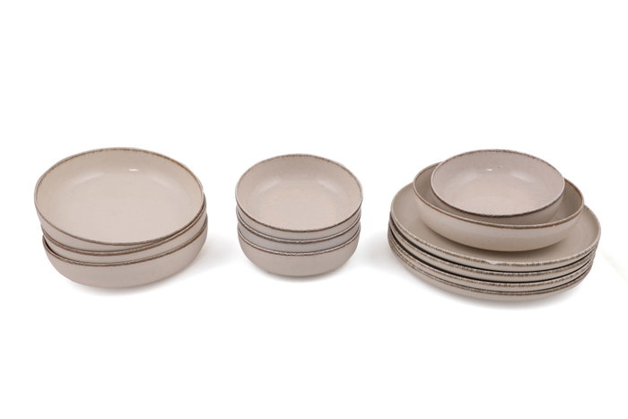 Hermia Vajilla de Porcelana de 12 Piezas en Crema Hermia Vajilla de Porcelana de 12 Piezas en Crema